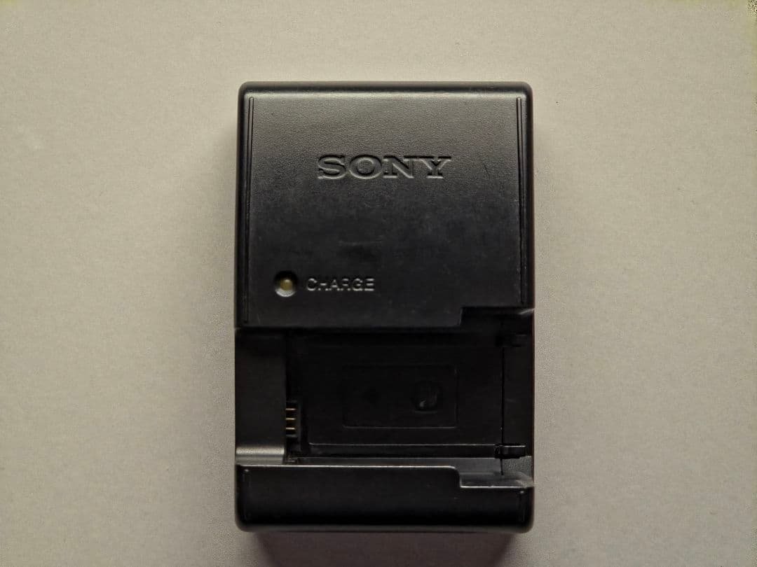 SONY NEX 5n 充電器バッテリー Fマウントアダプタ付き！