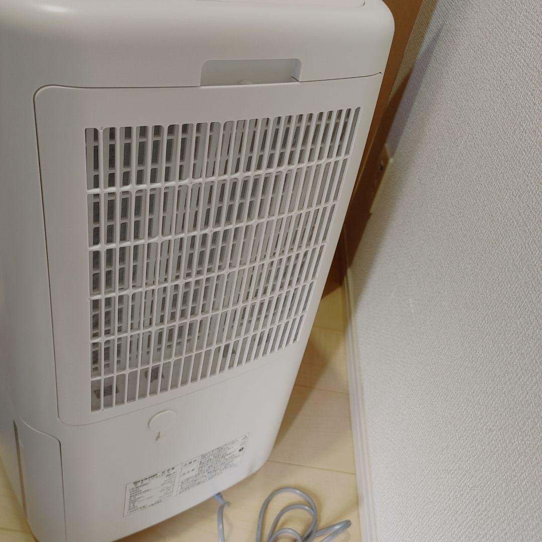 ❤*︎様 SHARP CV-R120-W 除湿機 ホワイト 箱付き