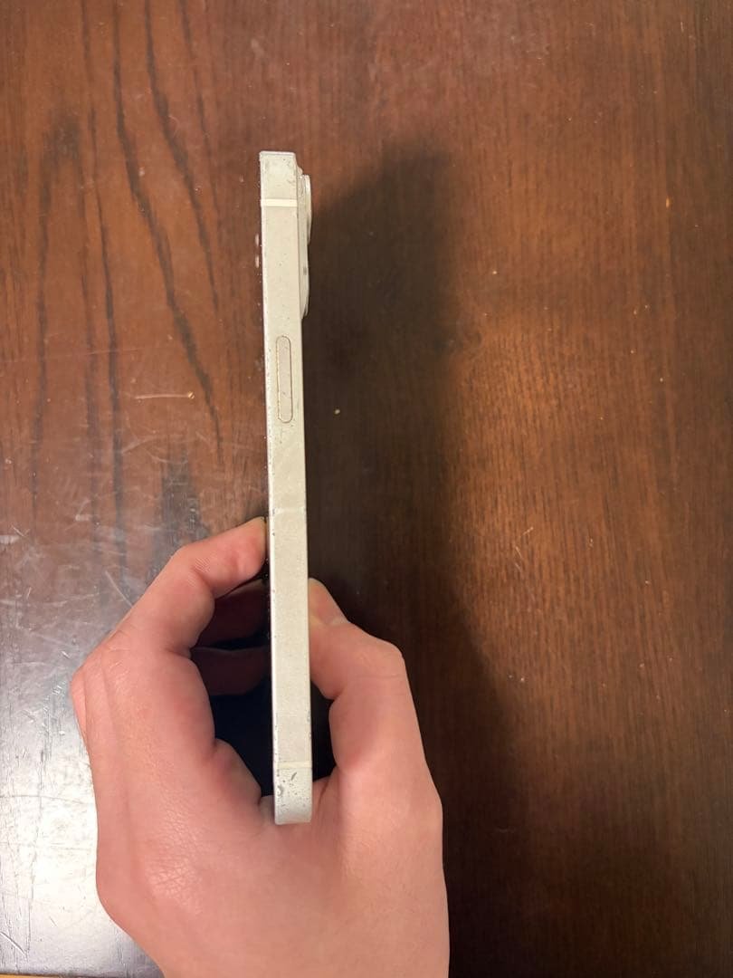 Apple iPhone 14 スターライト 本体
