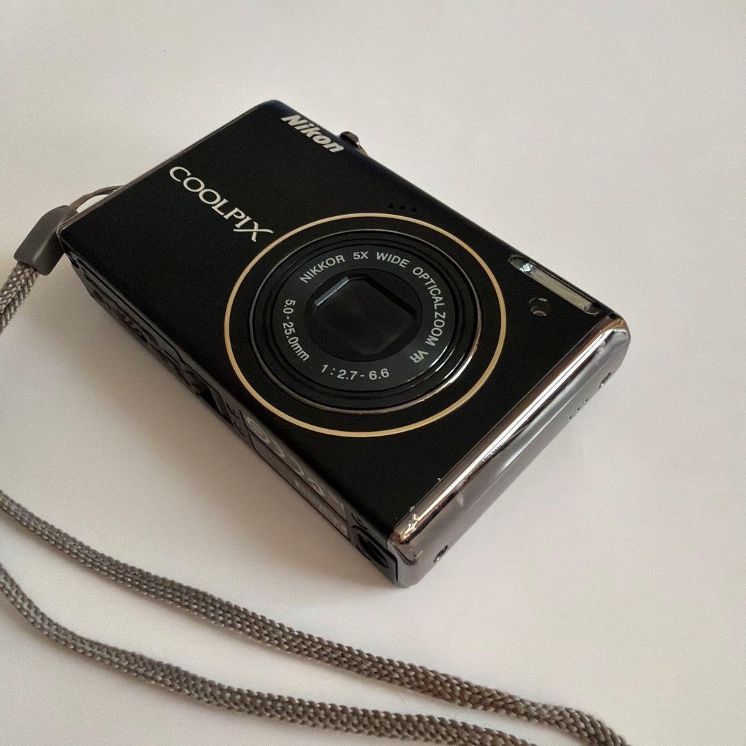 Nikon COOLPIX デジタルカメラ 充電器付き