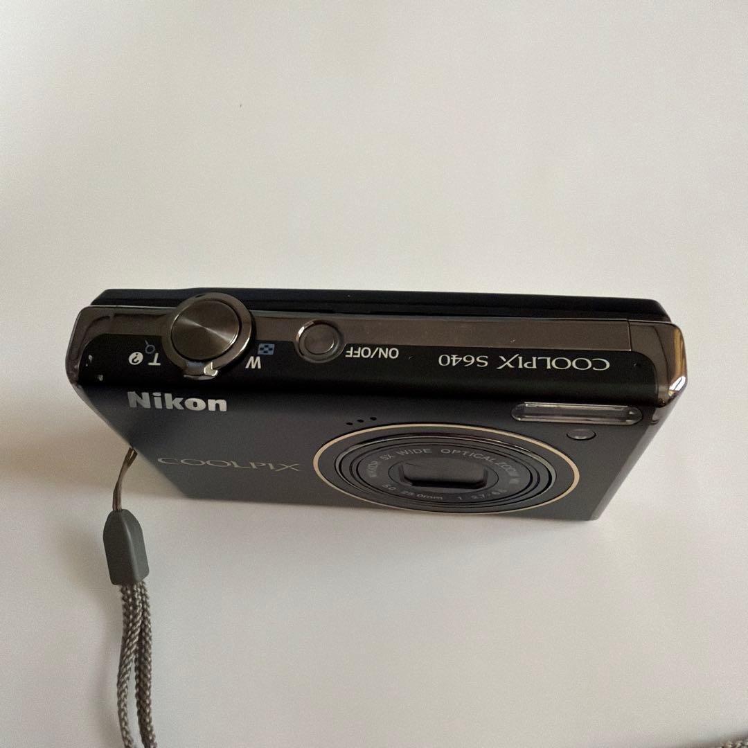 Nikon COOLPIX デジタルカメラ 充電器付き