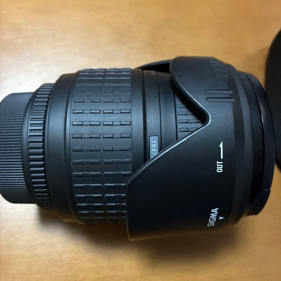 美品　カメラレンズ　SIGMA ズームレンズ　28-300mm F3.5-6.3