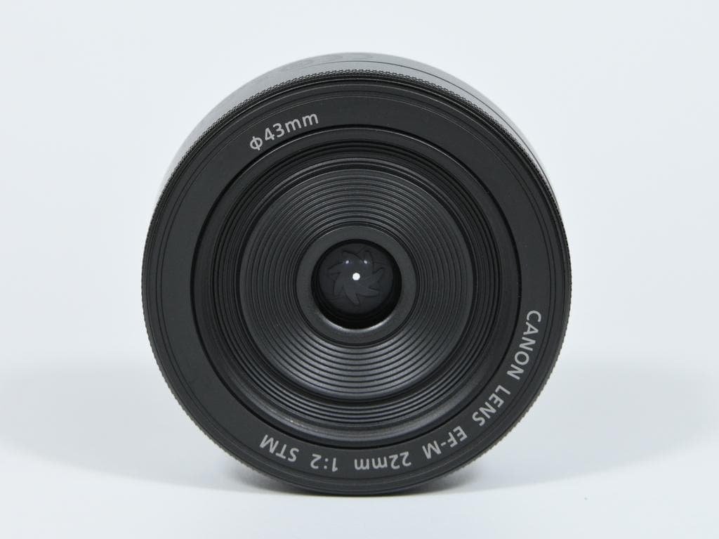 【ほぼ新品】 キヤノン　Canon EOS M100 ダブルレンズキット